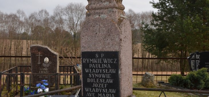 Grób żołnierza AK  Władysława Rymkiewicza pseud. Diament w Bujwidzach
