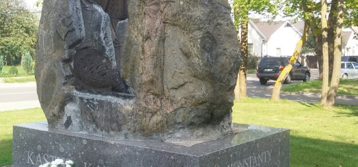 Pomnik Konstantego Kalinowskiego w Solecznikach