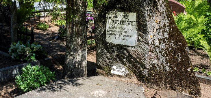 Grób inż. Jerzego Gawałkiewicza w Sużanach