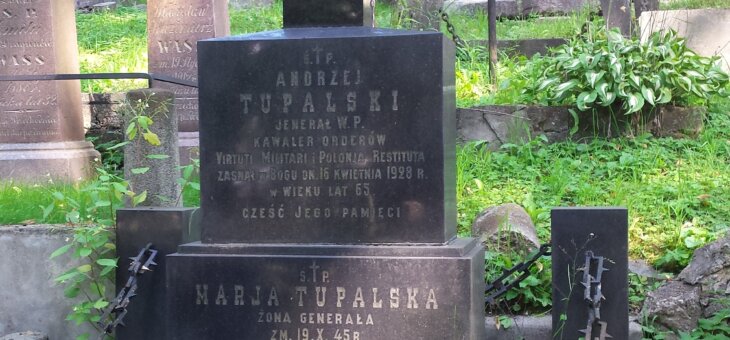 Grób generała WP Andrzeja Tupalskiego